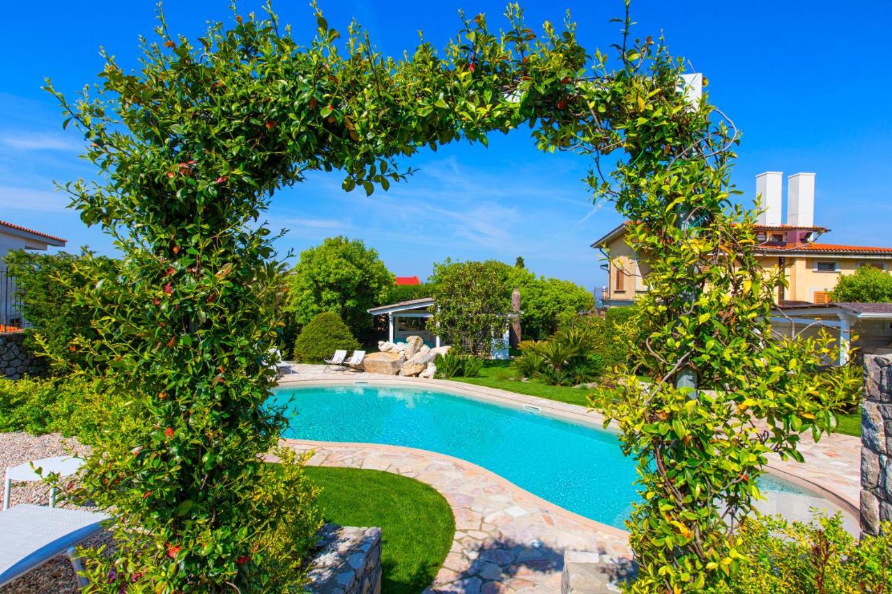 Amore Rentals - Resort Ravenna - Villa Cavaliere Масса-Лубренсе Экстерьер фото